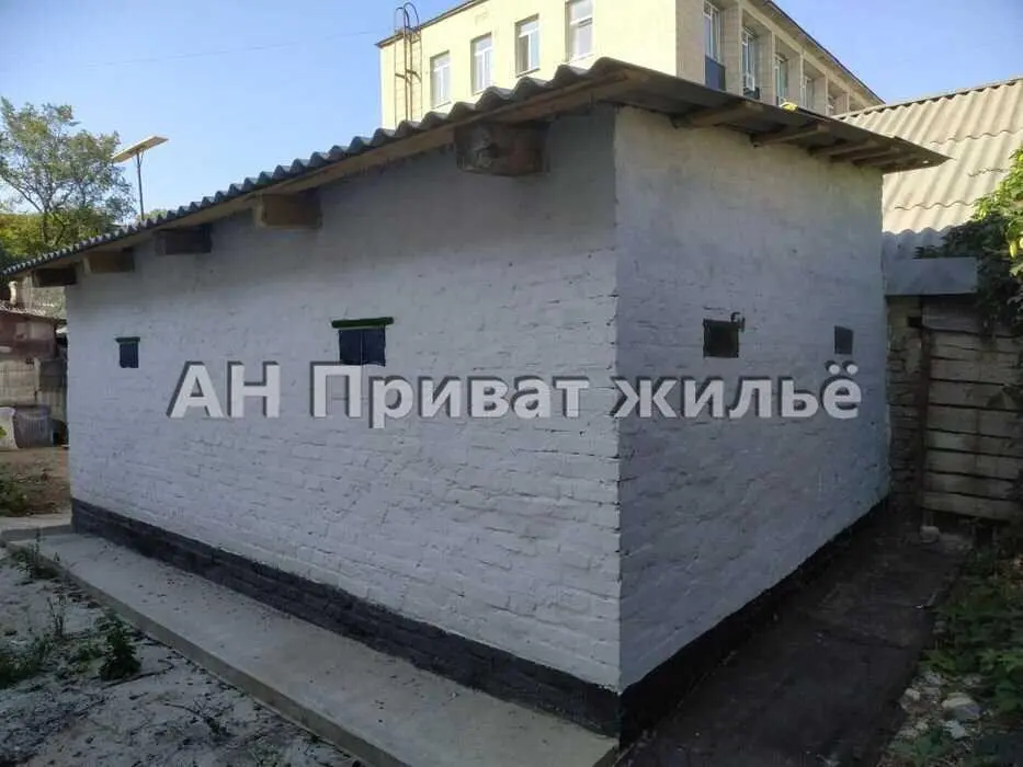 Гараж в центрі міста з документами та приватизованою ділянкою