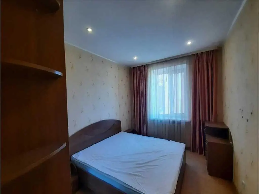 3 кімнатна квартира на Леваді з меблями