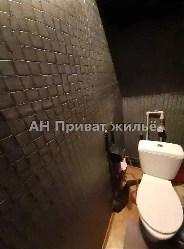 Трикімнатна квартира поруч ПД "Листопад"