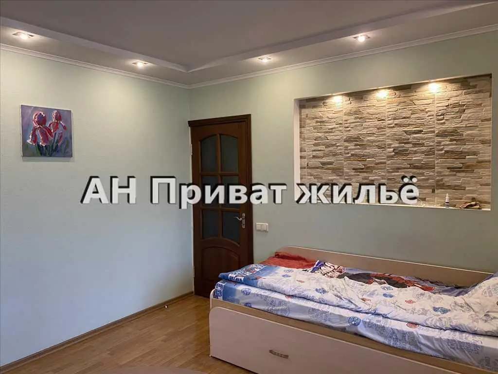 Простора та світла квартира для молодої родини