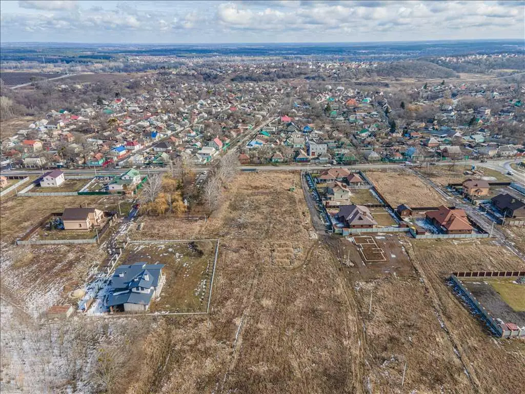 Земельна ділянка в Ближніх Яківцях 
