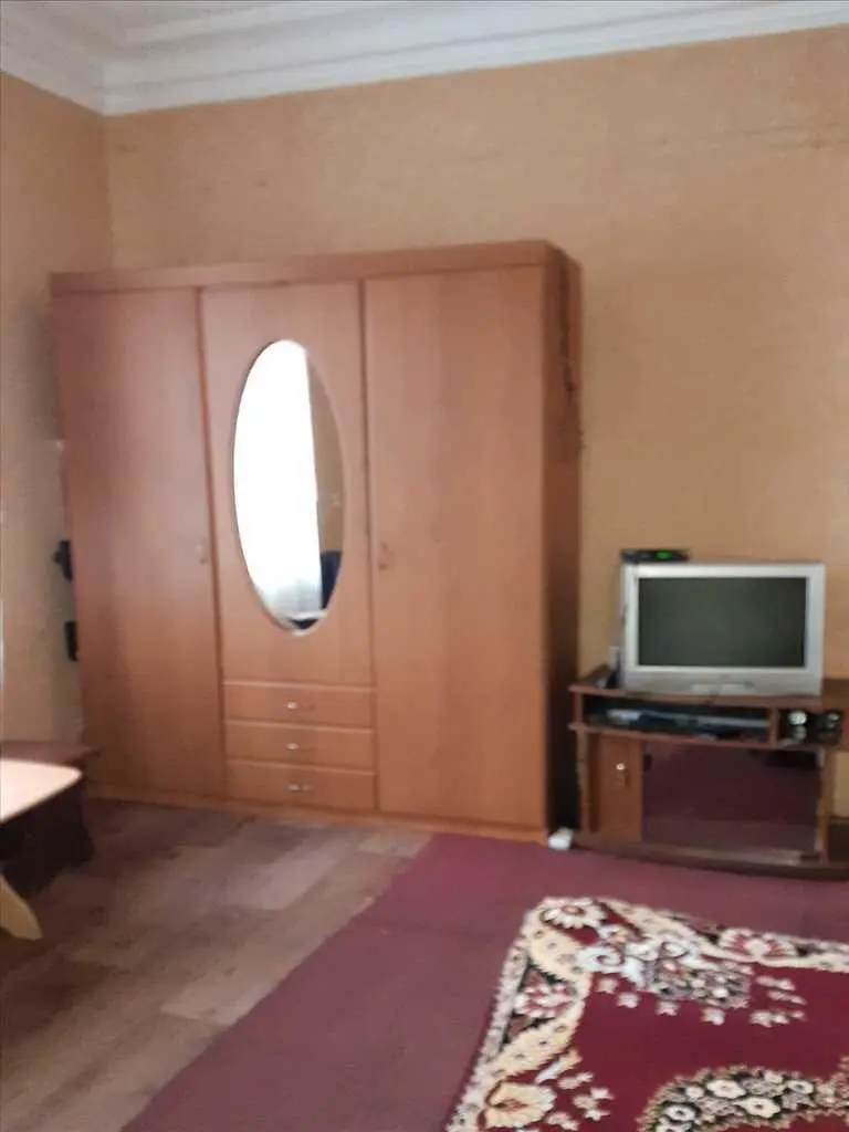 Дореволюційний будинок в центральній частині міста.


