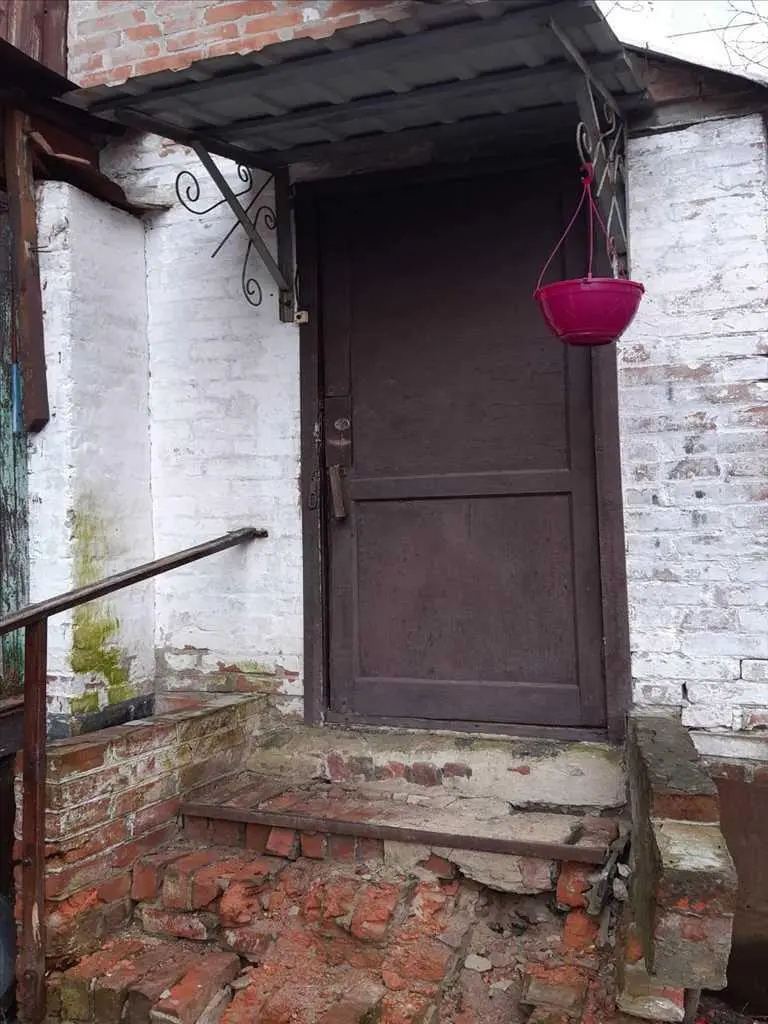 Дореволюційний будинок в центральній частині міста.


