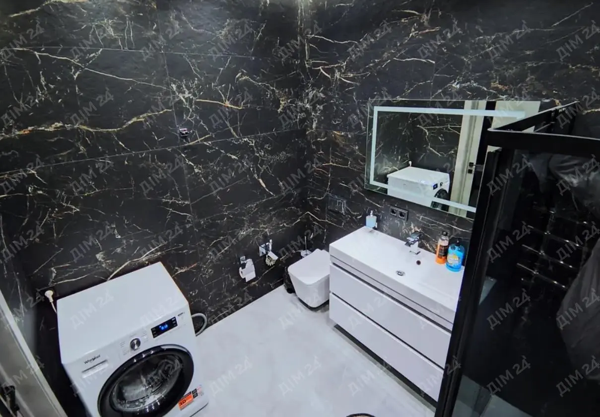 Пропонуємо до купівлі чудовий будинок на Подолі