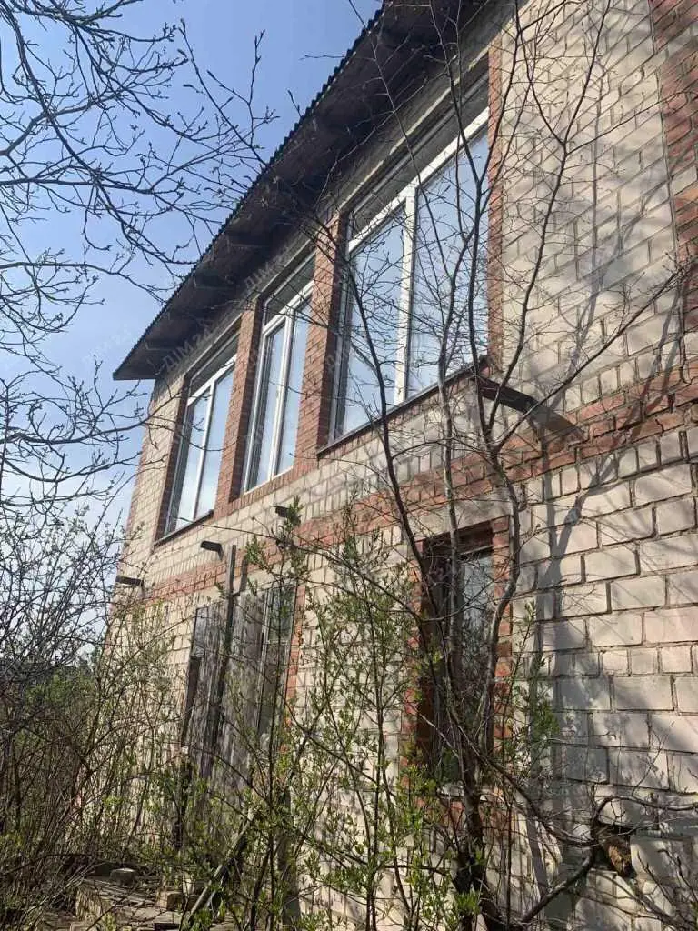 Передмістя Полтави. Будинок під ваш дизайнерський проект.