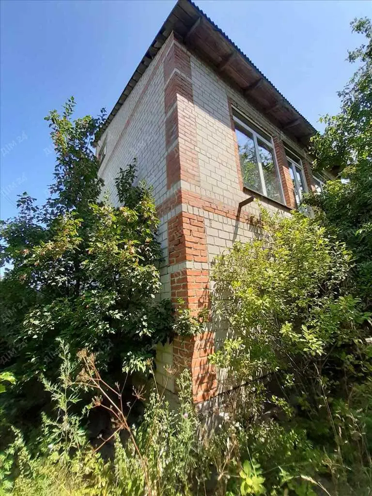 Передмістя Полтави. Будинок під ваш дизайнерський проект.