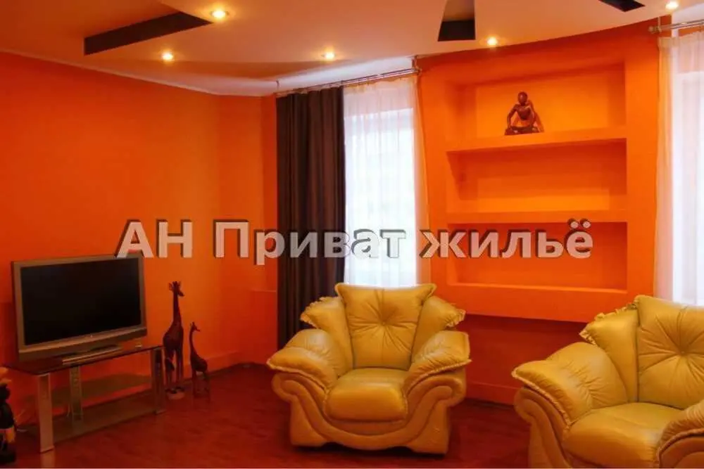 Чудова квартира на Леваді