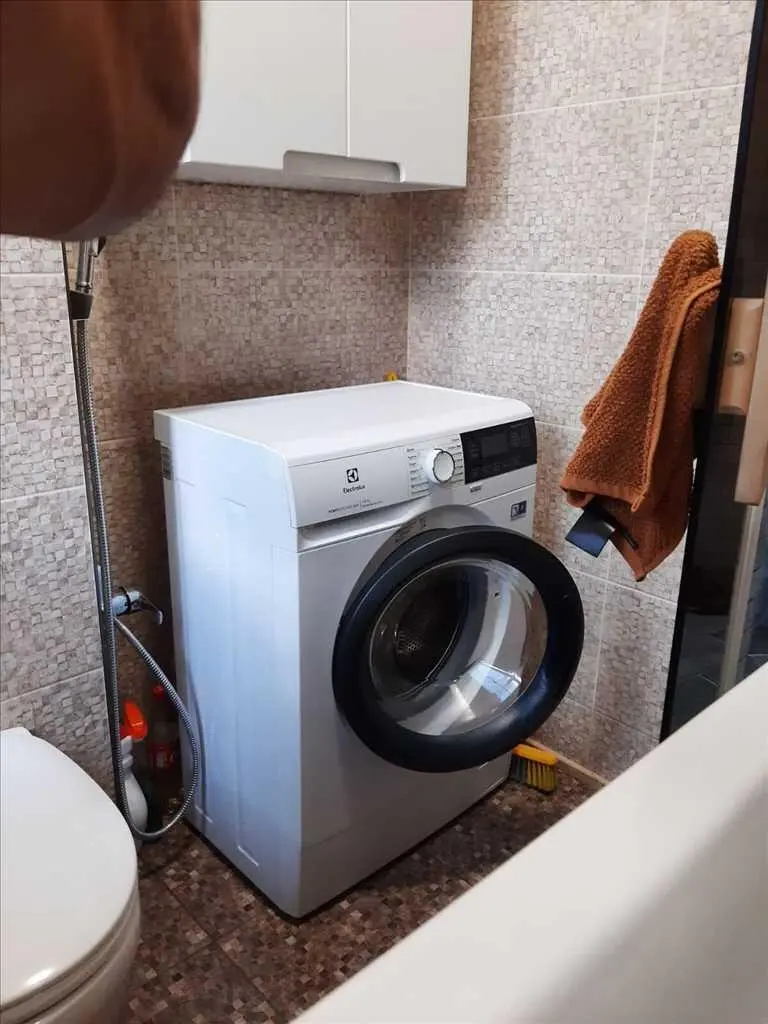 Дім у сосновому лісі