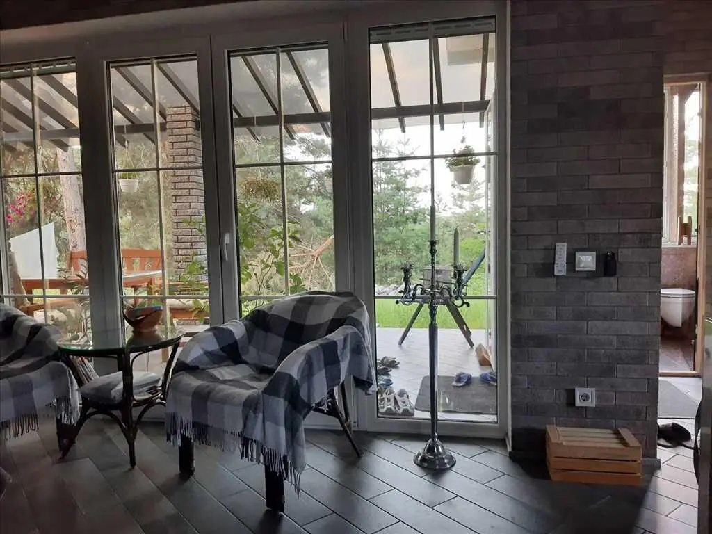 Дім у сосновому лісі