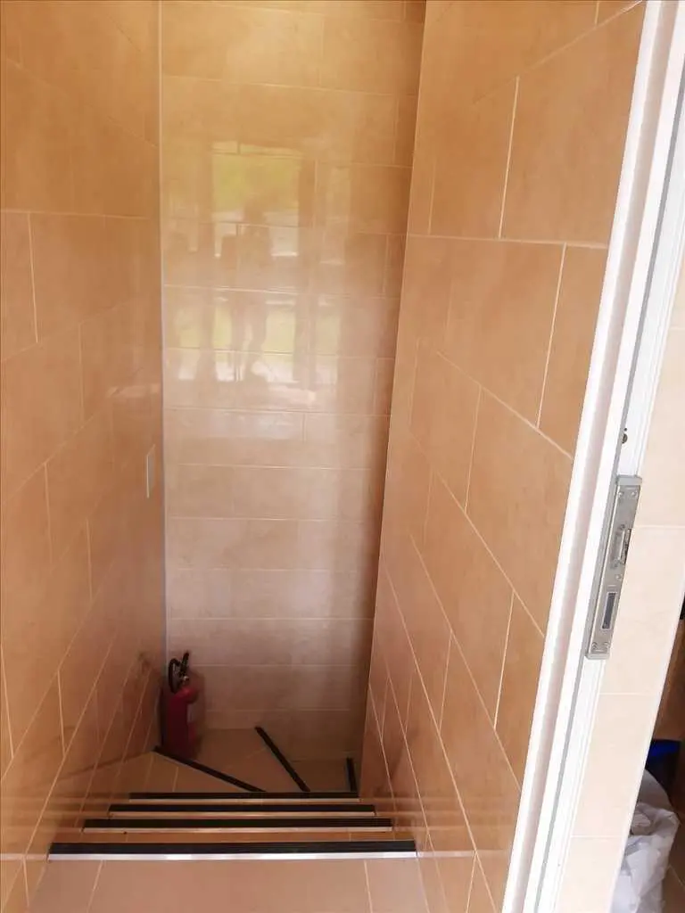 Дім у сосновому лісі