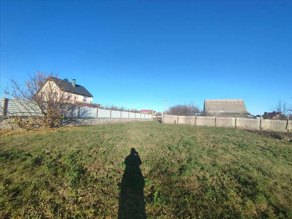 Ділянка в Розсошенцях!