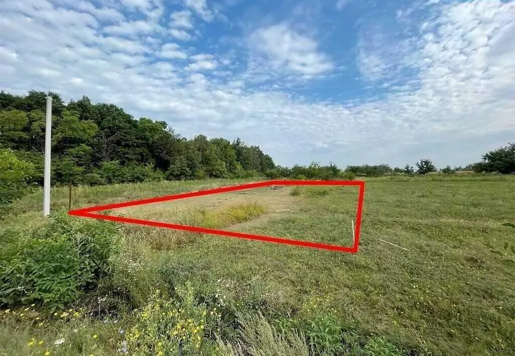 Гарне місце для будівництва.