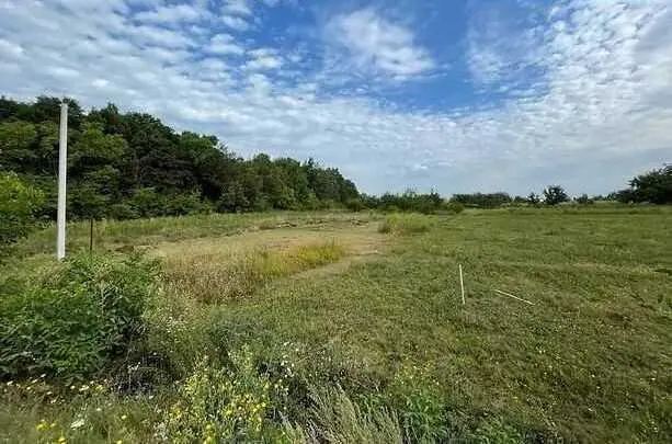 Гарне місце для будівництва.