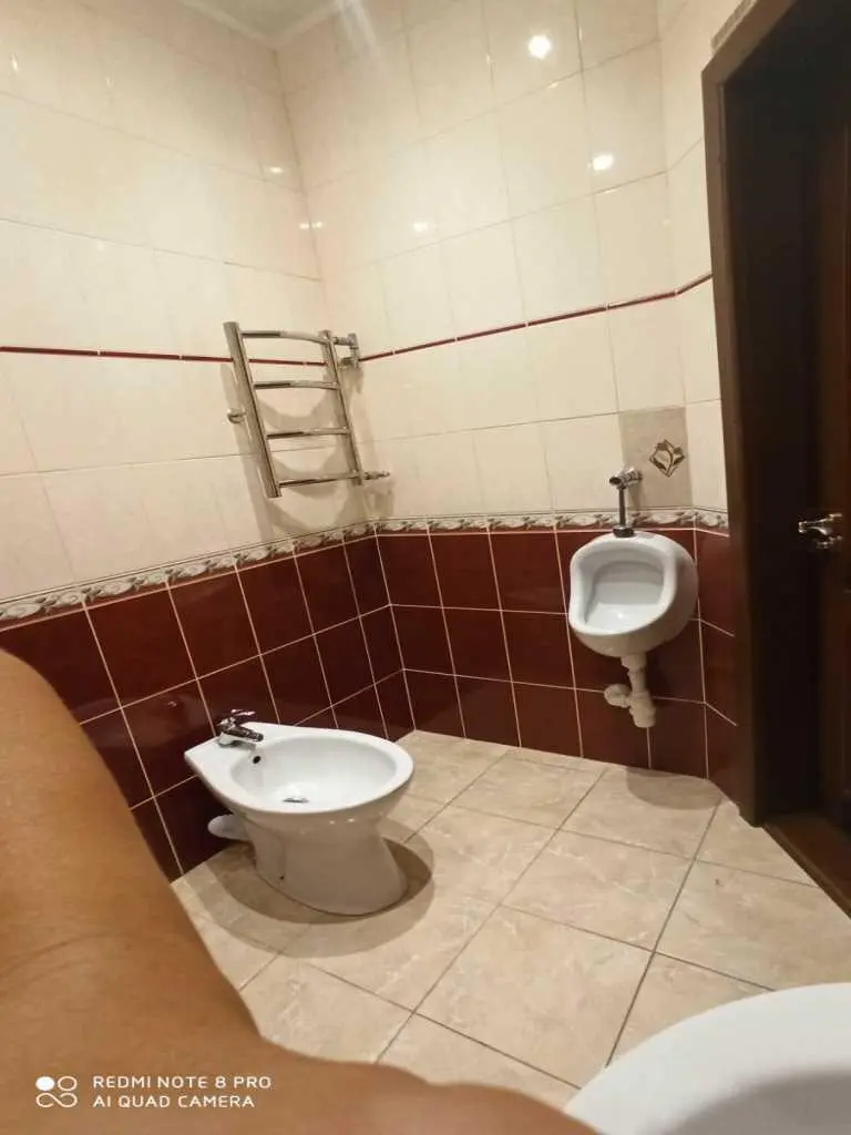 Простора квартира в центрі міста.