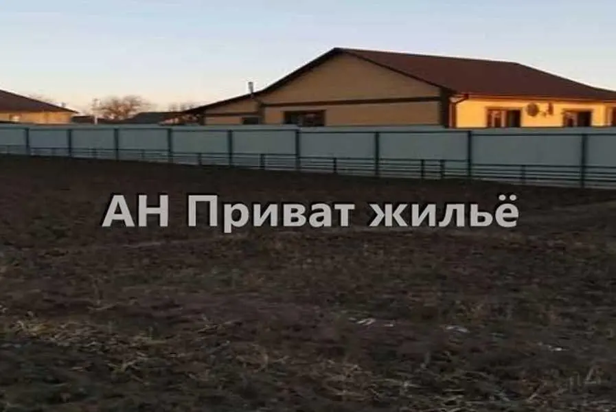 Земельна ділянка в гарному районі. 