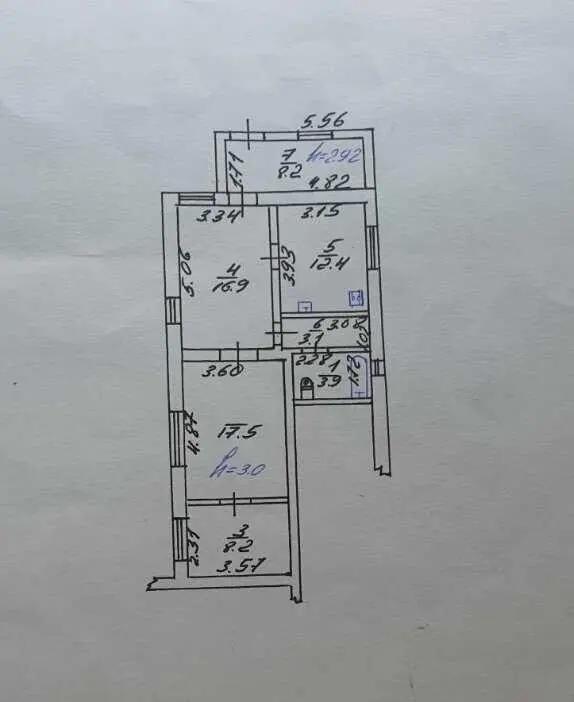 Простора квартира в центрі міста!