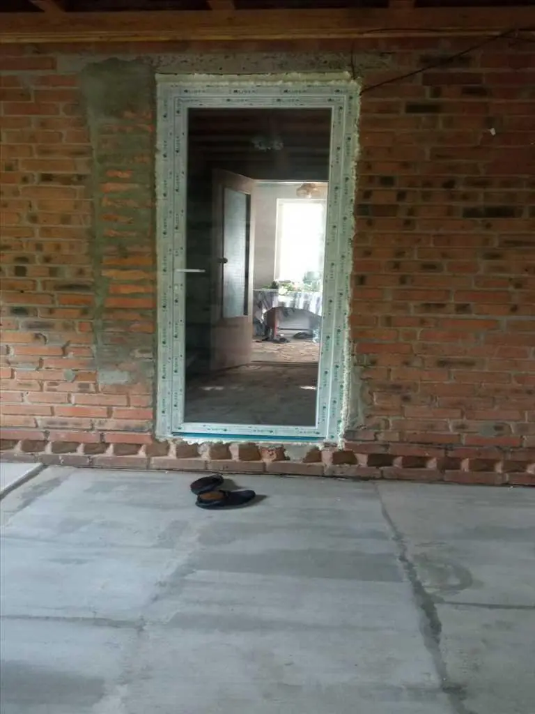 Два будинки за ціною одного.