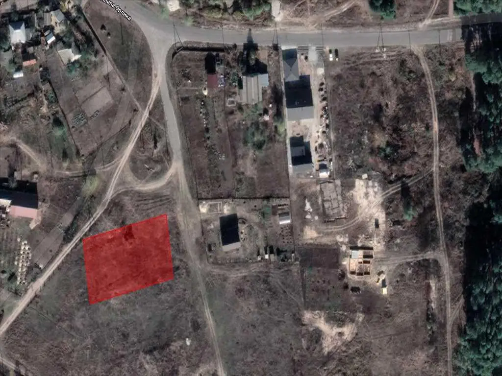 Ділянка поряд із озером у Зинцях!