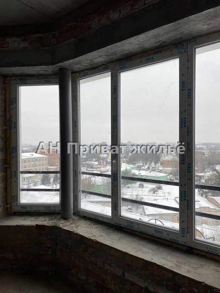 Новобудова в центрі, цегла, зданий будинок! 