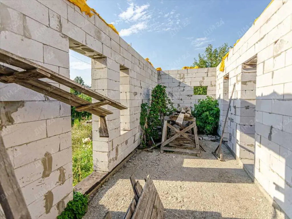 Ділянка з недобудовою в районі Автоагрегатного заводу