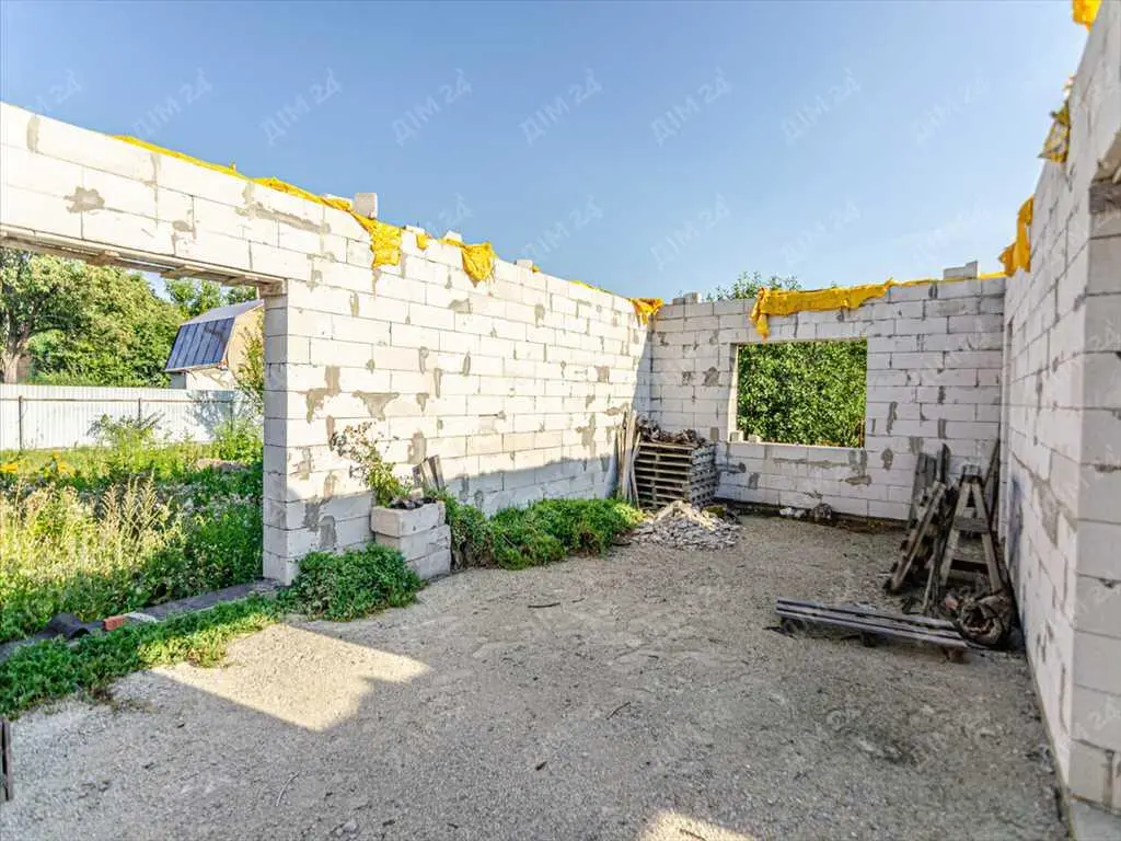 Ділянка з недобудовою в районі Автоагрегатного заводу