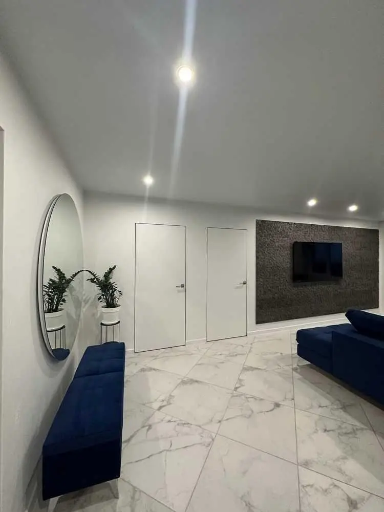 Квартира в новому будинку з дизайнерським  ремонтом!