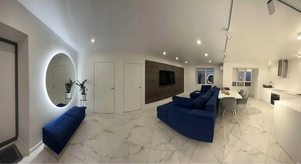 Квартира в новому будинку з дизайнерським  ремонтом!