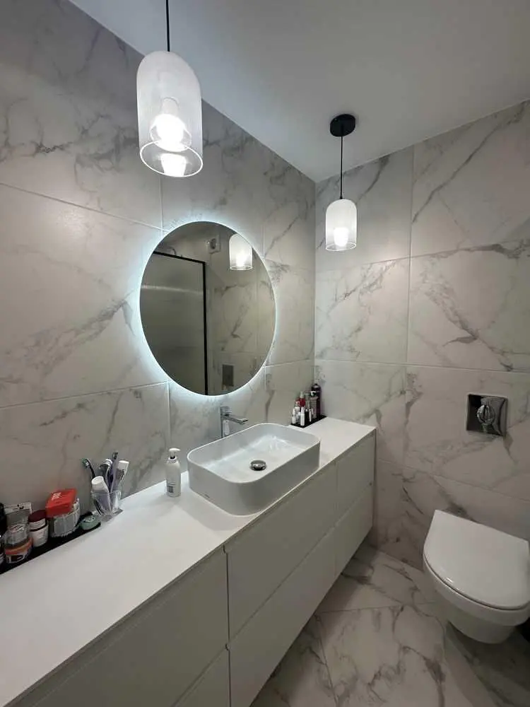 Квартира в новому будинку з дизайнерським  ремонтом!