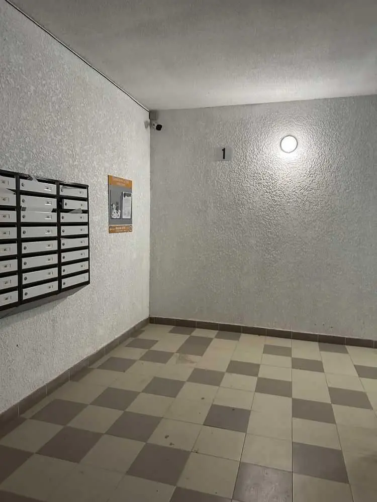 Квартира в новому будинку з дизайнерським  ремонтом!