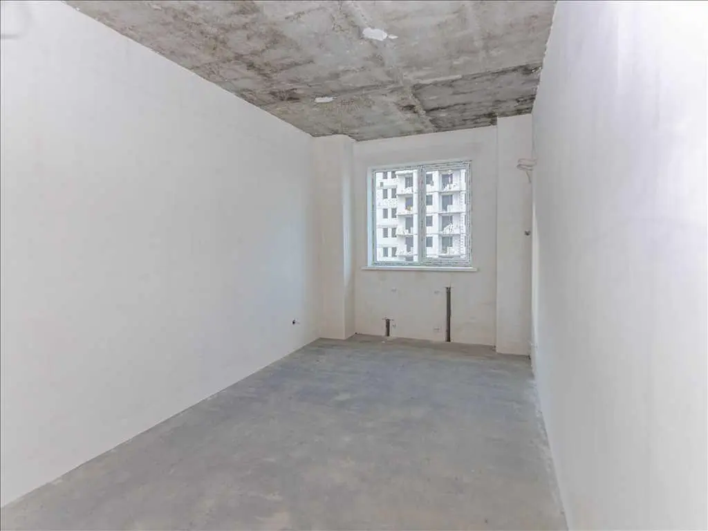 Квартира в новому будинку ЖК Пелюстковий