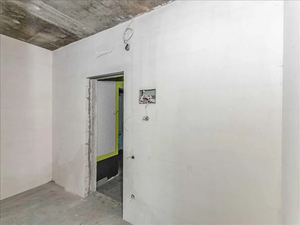 Квартира в новому будинку ЖК Пелюстковий