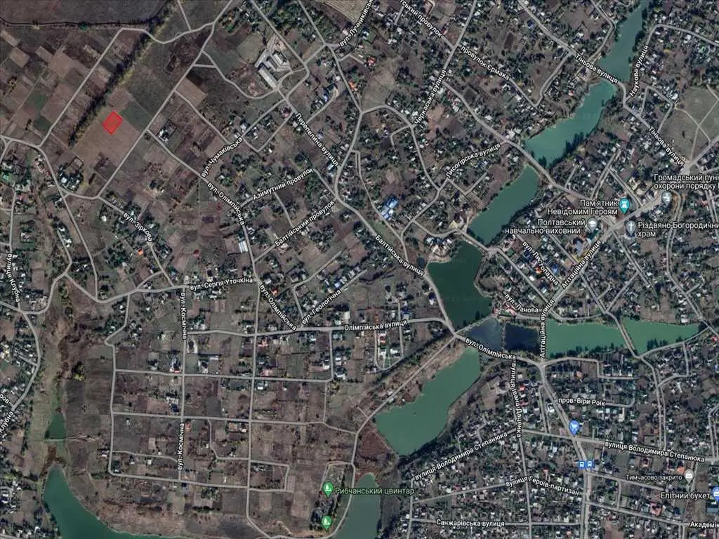 Земельна ділянка в тихому місці! 