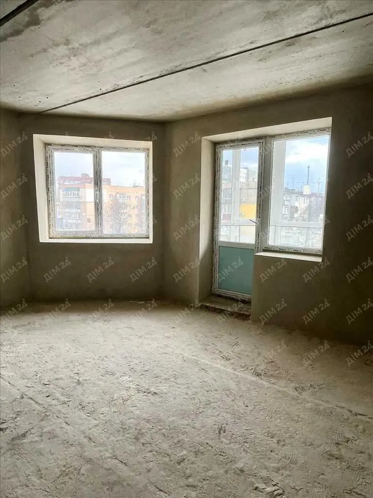 Остання квартира новобудова на Степного Фронту