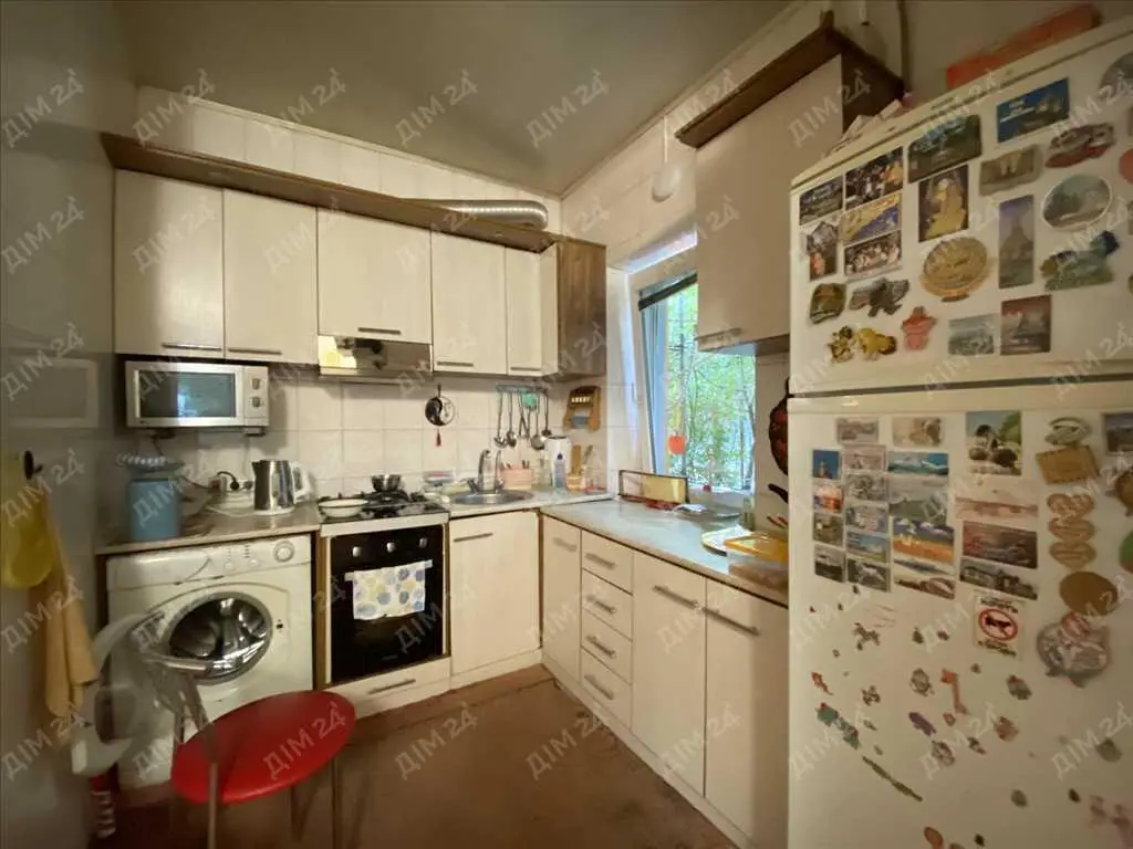 Частина будинку в центрі міста!