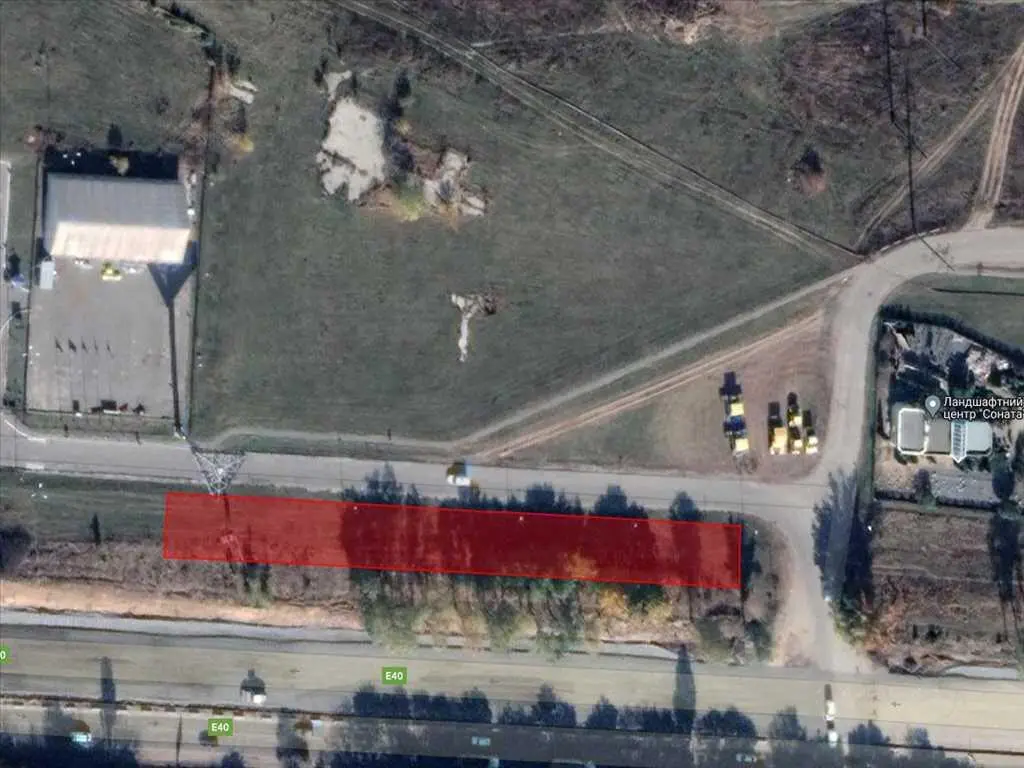 Ділянка над трасою, готова для бізнесу!