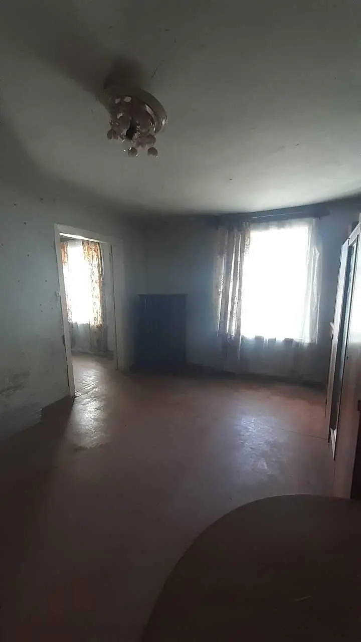 2-кімнатна квартира бюджетна в Центрі!