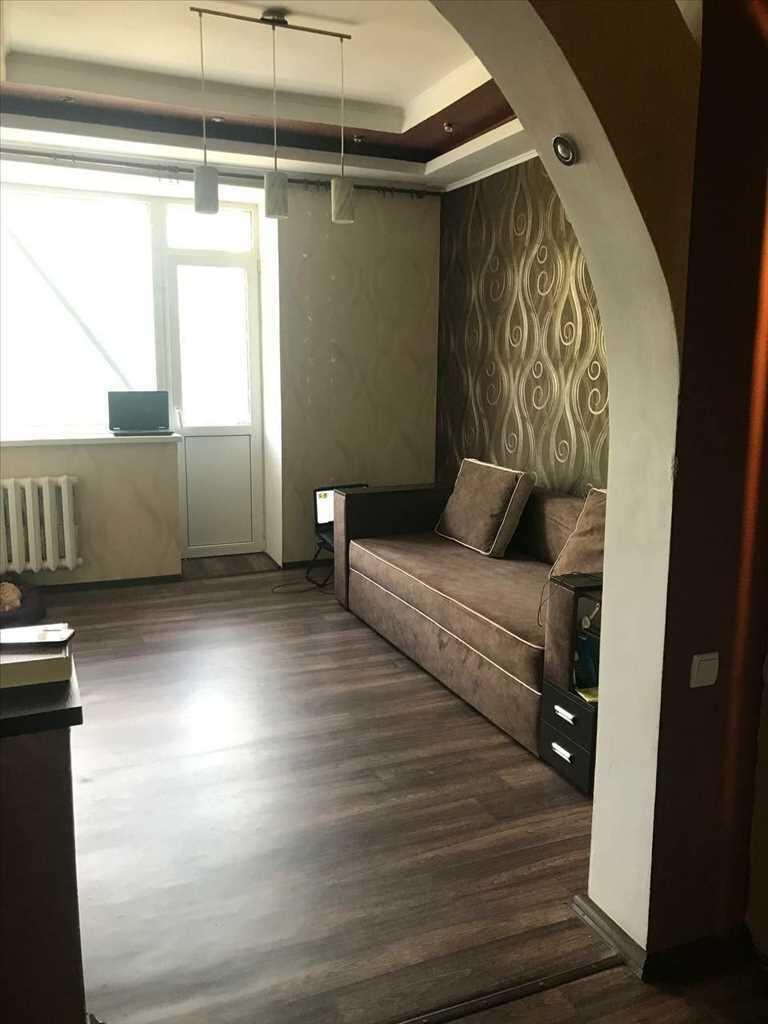 3-кімнатна сталінка в центральній частині міста