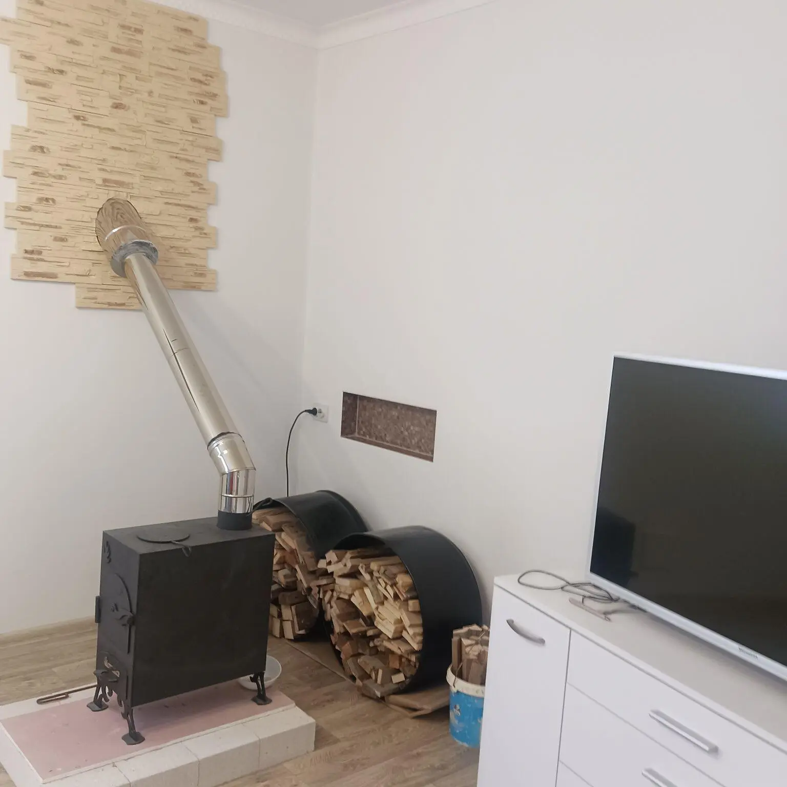 Новий окремий 1-поверховий будинок 2019 року побудови.