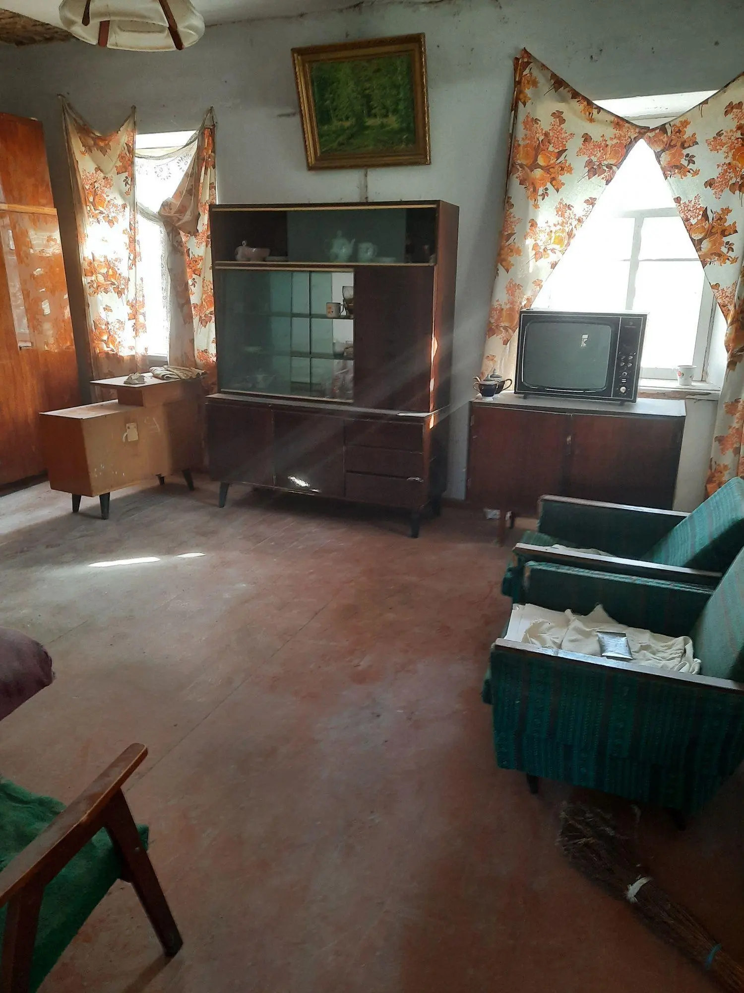 Окремий будинок поблизу міста  Полтава!