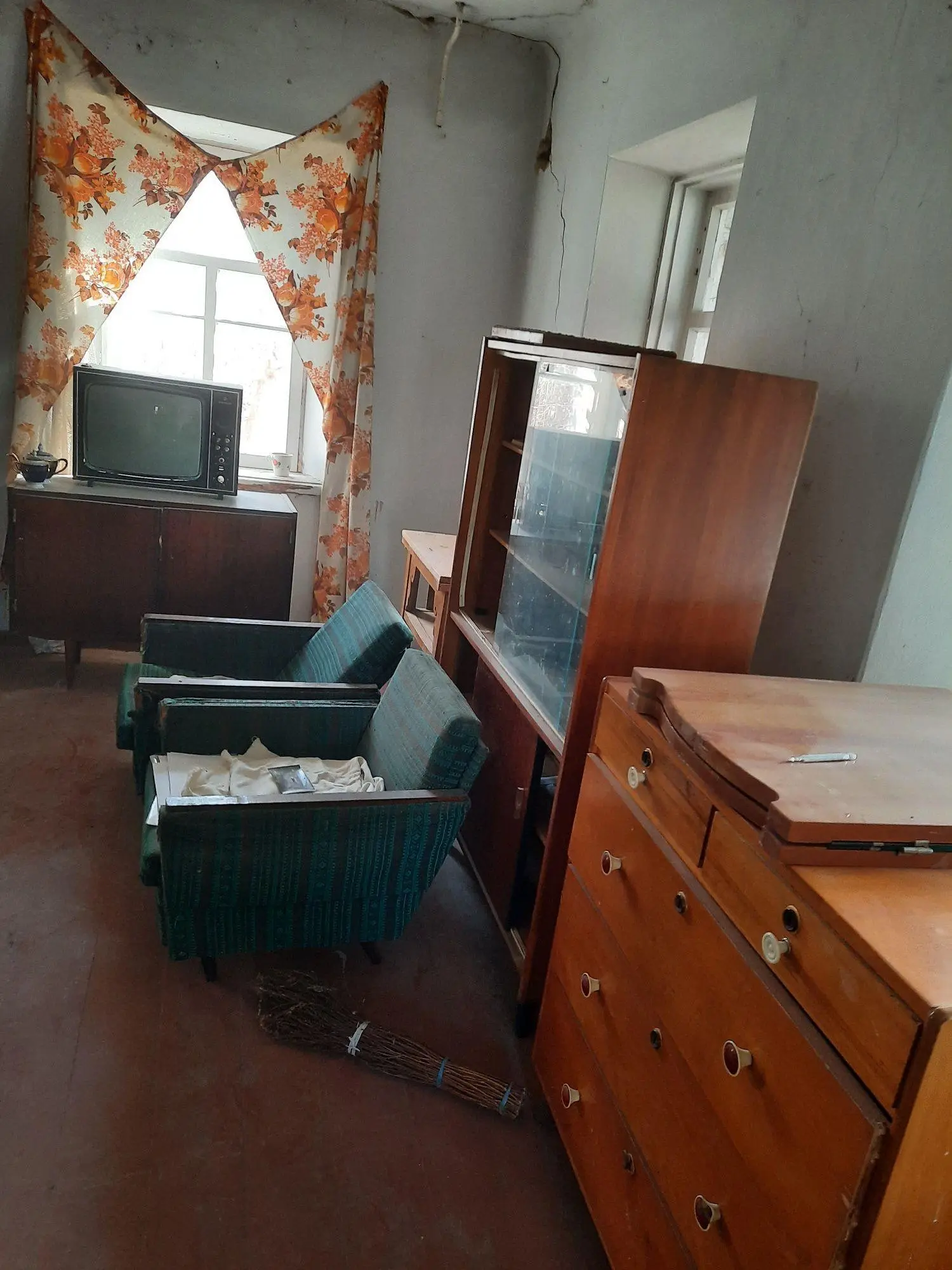 Окремий будинок поблизу міста  Полтава!