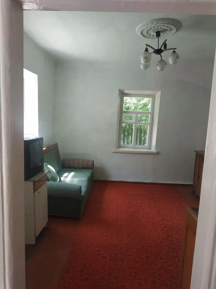 Продається частина будинку на Крутому березі!