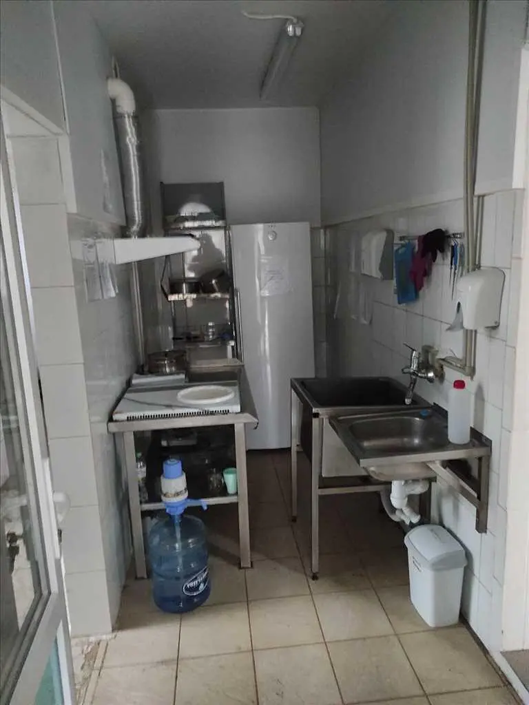 Продаж нежитлового приміщення в с.Копили, траса Київ- Харків!