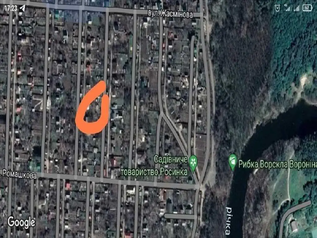 Дачна земельна ділянка по вул.Ромашковій на Вороніна. 