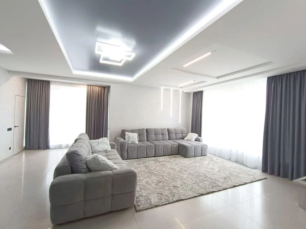 Сучасний будинок на Браїлка