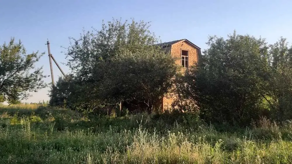 Будинок в ближньому передмісті!