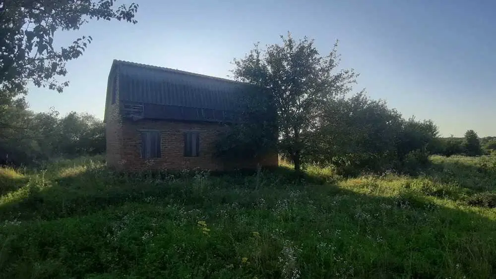 Будинок в ближньому передмісті!