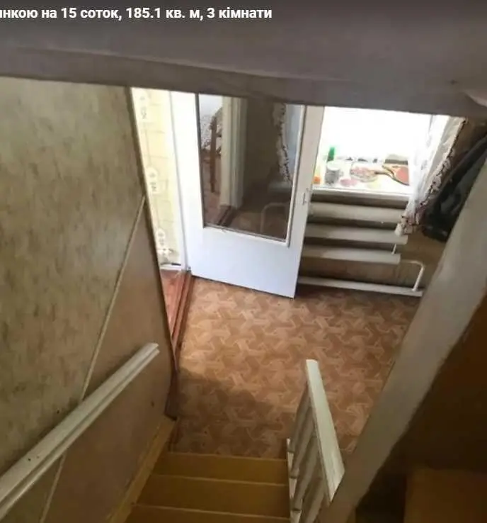 Окремий  будинок у передмісті Полтави. 