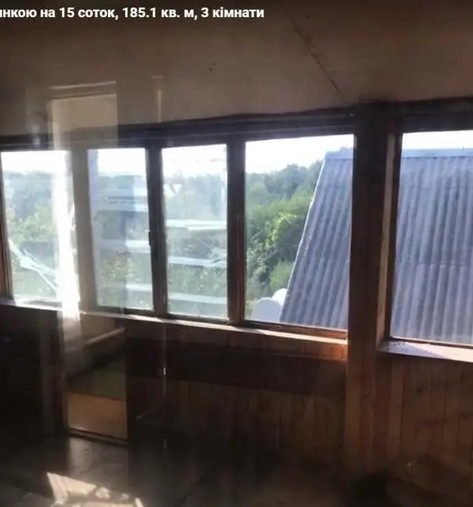 Окремий  будинок у передмісті Полтави. 