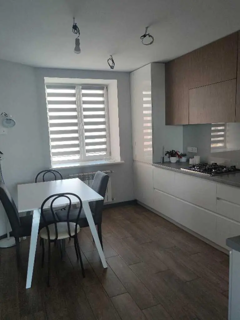 Дворівнева квартира для щасливої родини! 