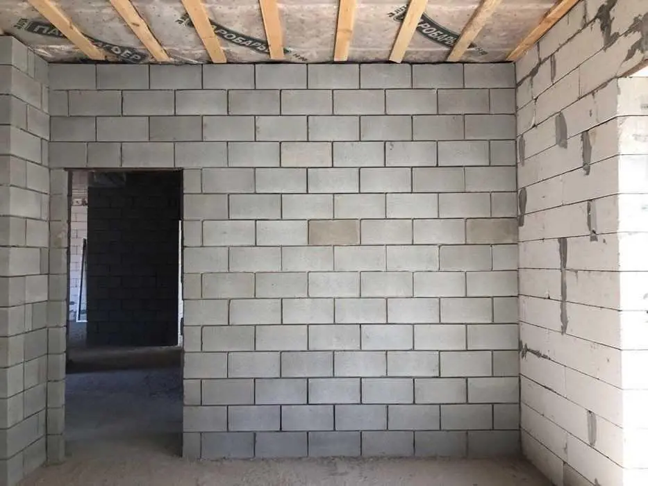 Будинок на Червоному шляху